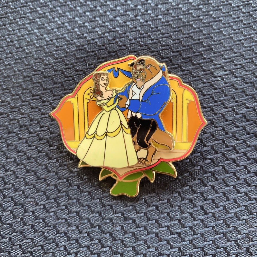 2004 Beauty & Beast Disney Pin